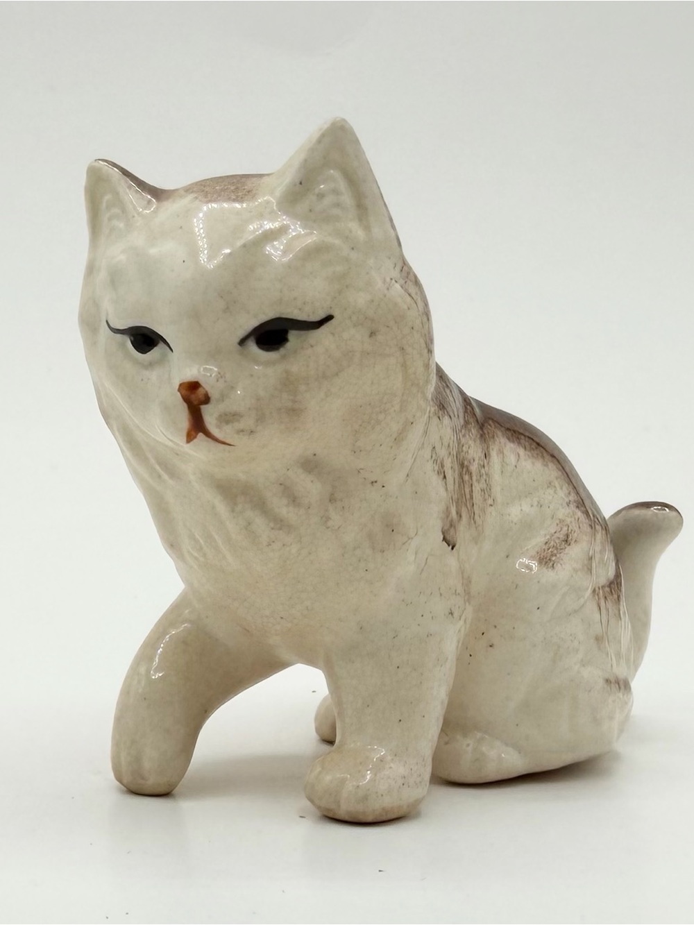 Vintage Brown & White Fluffy Cat Kitten Ceramic Figurine Retro 1950s 2.5”